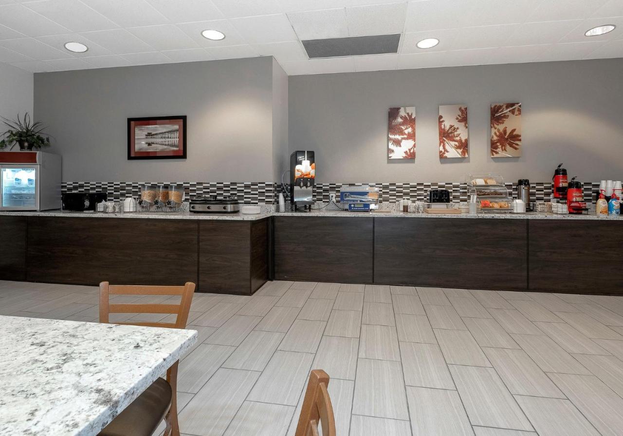 Red Roof Inn Gulfport - Biloxi Airport Екстериор снимка