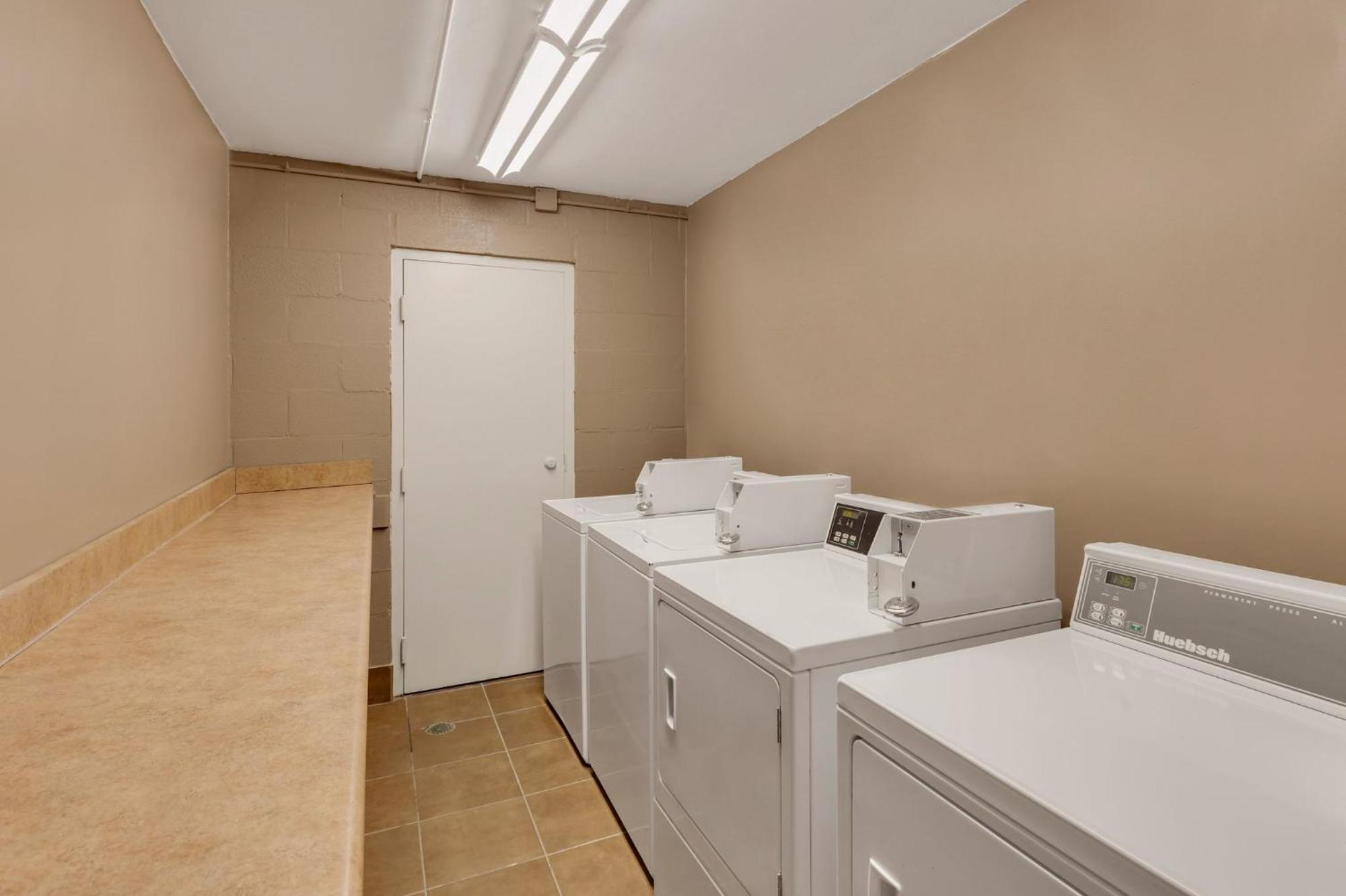 Red Roof Inn Gulfport - Biloxi Airport Екстериор снимка
