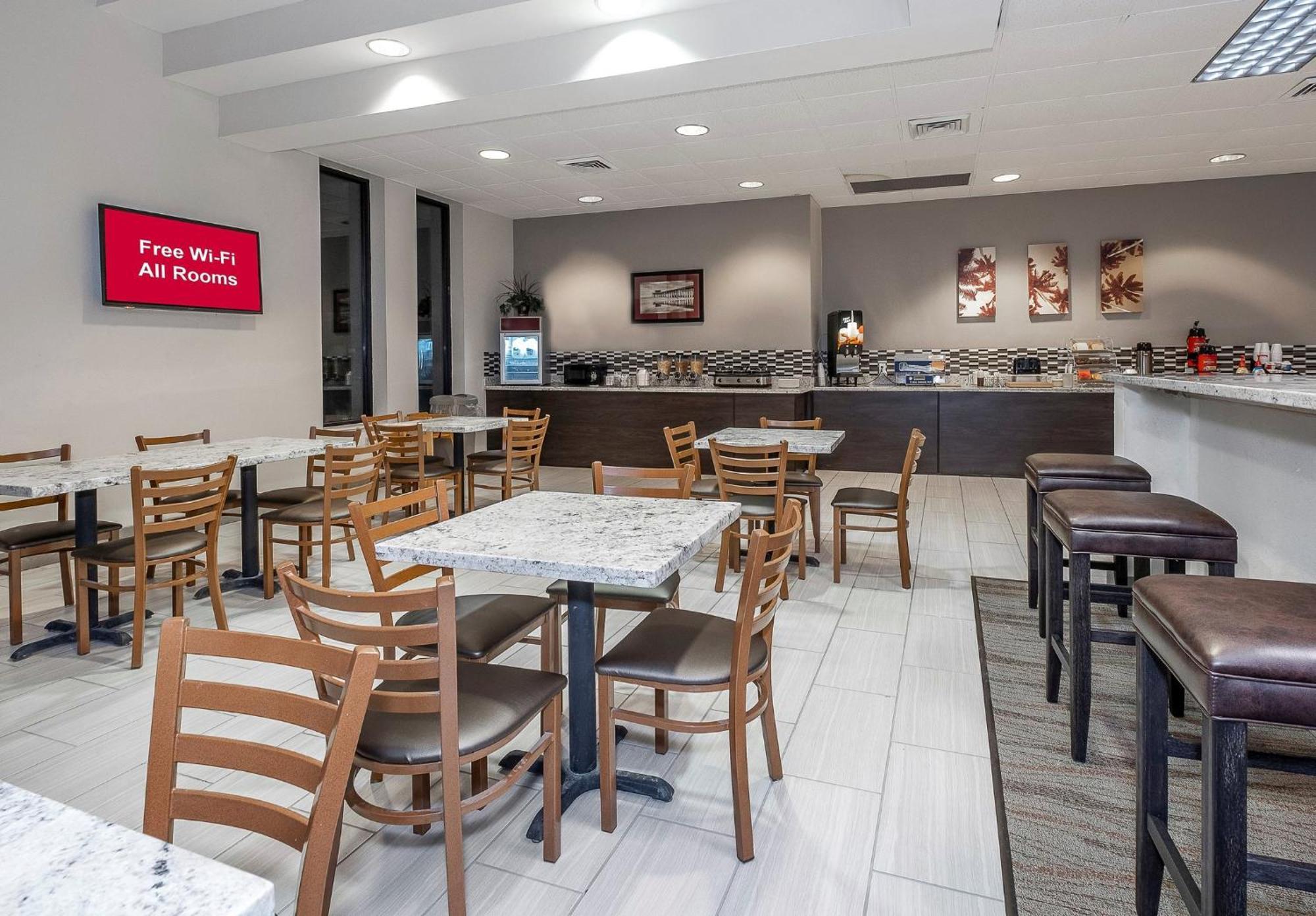 Red Roof Inn Gulfport - Biloxi Airport Екстериор снимка